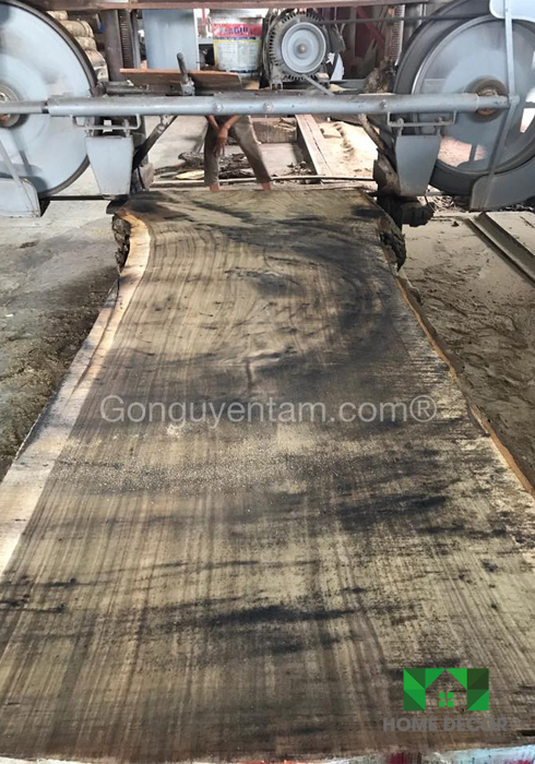  Bàn gỗ nguyên tấm có sẵn - Mẫu 1